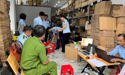 Tp.HCM: Tạm giữ gần 3.500 đơn vị sản phẩm không rõ nguồn gốc, xuất xứ