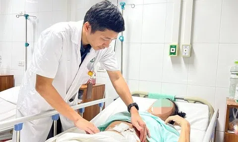 Thiếu nữ 17 tuổi thủng ruột vì thói quen tưởng chỉ có ở người cao tuổi