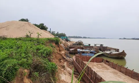 Quảng Nam tăng cường kiểm tra, giám sát khai thác cát, sỏi