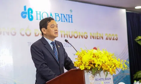 Lỗ hơn 2.000 tỷ đồng, Xây dựng Hoà Bình được loạt ngân hàng gia hạn nợ