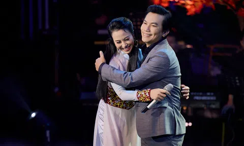 Mạnh Quỳnh, Quang Hà khen Dương Huệ hết lời trên sân khấu