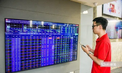 Lăng kính chứng khoán 27/7: Chỉ số đang mở ra cơ hội hướng lên 1.300