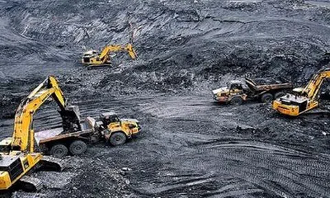 Lợi nhuận cao gấp 6 lần, thu nhập của HĐQT Khoáng sản miền Đông AHP gây bất ngờ