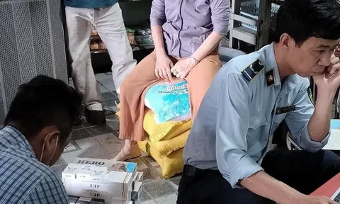 Tây Ninh: Xử phạt 2 hộ kinh doanh thuốc lá điếu nhập lậu