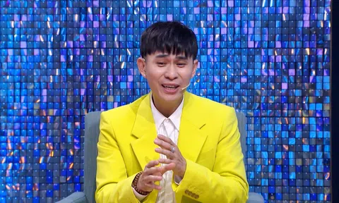 Châu Gia Kiệt từng quỳ xuống xin lỗi cha mẹ vì đã bỏ nhà đi hát 