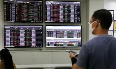 Lăng kính chứng khoán 15/8: Xác suất đi ngang trong những phiên tới