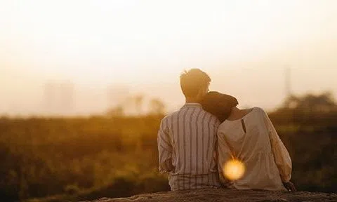 Nếu đàn ông im lặng ở 3 thời điểm này chứng tỏ họ “không cần” bạn nữa