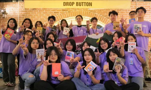 Lenofiato - Triển lãm sách nhân ái của học sinh thủ đô