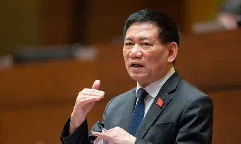 Bộ trưởng Tài chính: "Trước mắt chưa bỏ Quỹ bình ổn xăng dầu"