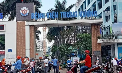 138 nhân viên y tế Bệnh viện Trưng Vương Tp.HCM nghỉ việc