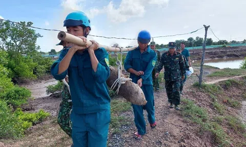 Trà Vinh: Phát hiện quả bom còn nguyên ngòi nổ nặng hơn 110kg