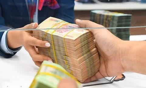 Lãi suất tiết kiệm đi xuống, “cuộc đua” đã chững lại?