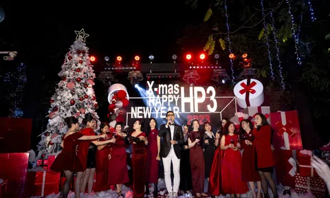 Choáng ngợp trước bữa tiệc đón Giáng sinh của giới thượng lưu đất Hà thành