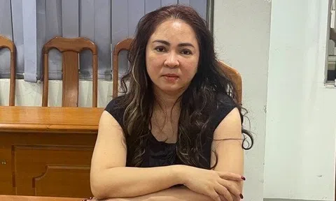 Vụ con trai bà Phương Hằng tố ca sĩ Vy Oanh: Người bị tạm giam có được uỷ quyền tố giác