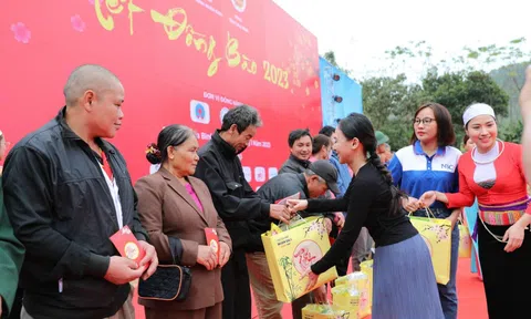 Tấm Group đồng hành cùng VTV Truyền hình nhân đạo lan tỏa yêu thương đến cộng đồng bằng nhiều chương trình thiện nguyện ý nghĩa