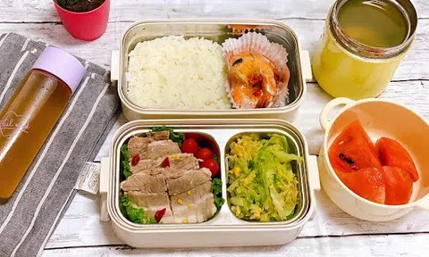 Thực hành tiêu thụ thức ăn nhanh, thực phẩm chế biến sẵn và đồ uống đóng chai hợp lý