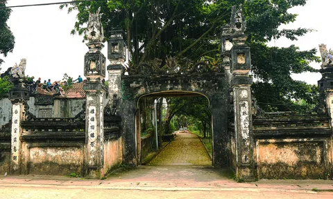 Ngôi đền hơn 300 năm tuổi và câu chuyện về người thầy nổi tiếng ở Phú Thọ