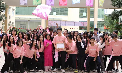 “Flashmob Day”: Sắc màu và năng lượng tuổi trẻ tại Chuyên Sư phạm