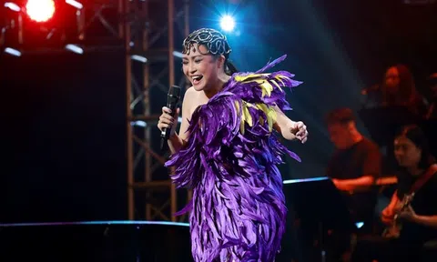 Phương Thanh khóc nức nở sau 17 năm mới làm liveshow riêng