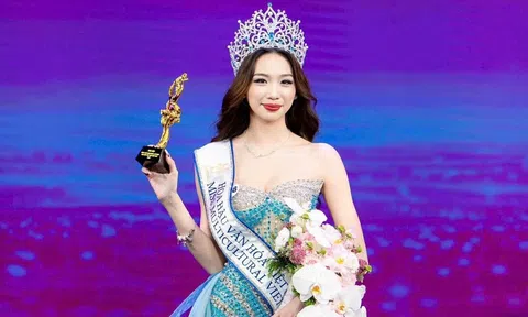 Nhan sắc nữ sinh 18 tuổi Nguyễn Trần Hà Linh đăng quang Hoa hậu Văn hóa Việt Nam 2026