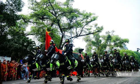 Dàn kỵ binh phô diễn sức mạnh tại nhạc hội Cảnh sát các nước ASEAN+