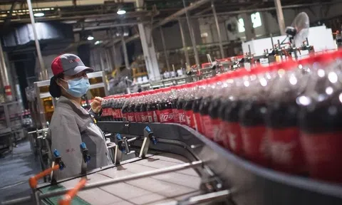 Chi 1 tỷ USD mua nhà máy Coca-Cola Việt Nam và Campuchia, ông chủ mới kỳ vọng gì?