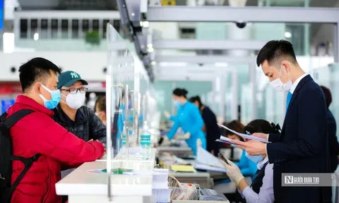 Vietjet, Bamboo thu phí làm thủ tục nhanh: Dùng tiền để mua bất công?