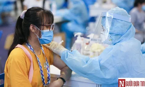 Tp.HCM: Yêu cầu 3 quận khẩn trương tổ chức tiêm vắc-xin phòng Covid-19 cho trẻ em