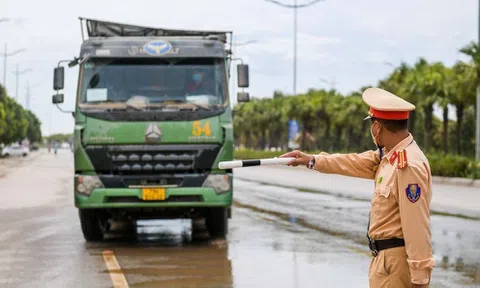 Yêu cầu tài xế xe quá tải "khôi phục lại tình trạng ban đầu" của cầu, đường có khả thi?