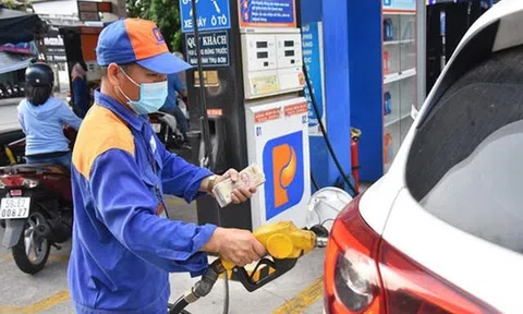 Giảm 10% thuế nhập khẩu ưu đãi mặt hàng xăng