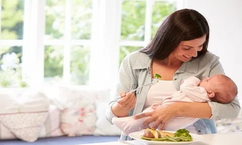 Phụ nữ sau sinh phải tránh xa 10 thực phẩm sau nếu không muốn hại sức khỏe
