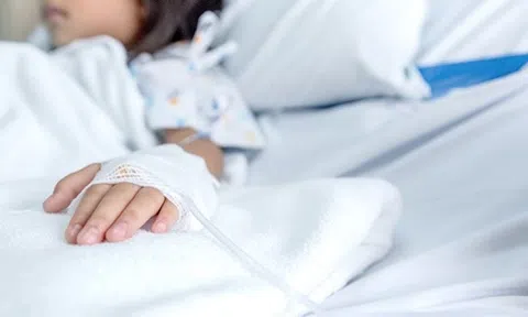 Đối tượng nào dễ trở nặng, nguy cơ tử vong khi nhiễm Adenovirus?