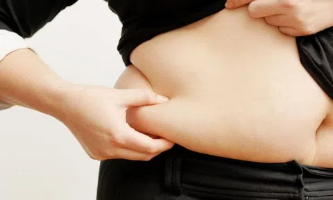 Đột ngột tăng cân, da có dấu hiệu lạ, đi khám phát hiện chuyện đau lòng