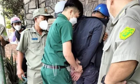 Bình Dương: Khống chế đối tượng đổ xăng đòi đốt nhà trẻ