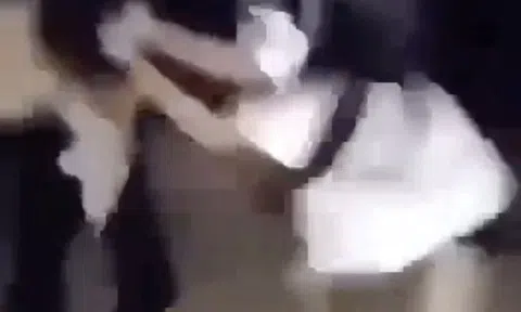 Vụ nữ sinh Quảng Bình bị bạn lột áo, đánh hội đồng: Nạn nhân phải nhập viện