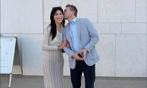 Tình hình mới nhất của Minh Tú sau khi bị mắc kẹt ở Oman