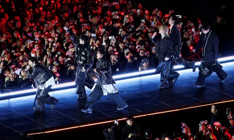 HYBE xin lỗi sau concert trở lại bùng nổ của BTS, hơn 200.000 người đổ về trung tâm Seoul