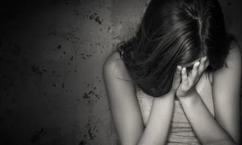 Xót xa hoàn cảnh đáng thương của thiếu nữ 15 tuổi bị nhiều người xâm hại 