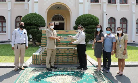 Vinamilk và công ty con tại Campuchia hỗ trợ sữa cho người dân nước bạn chống dịch