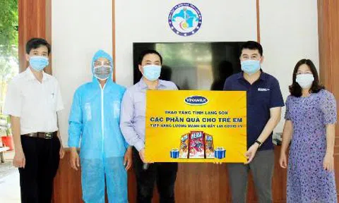 Vinamilk tặng sữa và 3.000 phần quà quốc tế thiếu nhi cho trẻ em đang cách ly