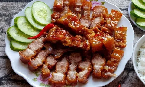 Món ngon cuối tuần: Cách làm thịt chiên mắm kiểu Thái thơm nức mũi