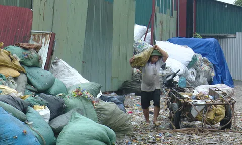Ô nhiễm ở ngôi làng mưu sinh từ rác