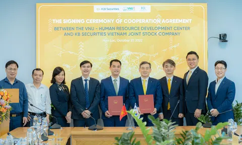 Chứng khoán KB Việt Nam ký kết hợp tác với Đại học Quốc gia Hà Nội