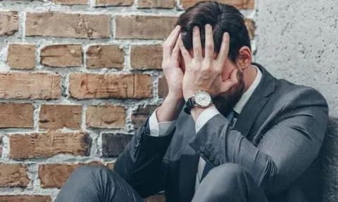 Ngày tôi có tương lai, bạn gái từng nuôi tôi ăn học bất ngờ chia tay, gặp lại trong khách sạn mới biết lý do