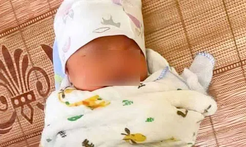 Bé gái sơ sinh bị bỏ rơi bên tỉnh lộ ở Bắc Ninh, chính quyền ra thông báo khẩn tìm thân nhân