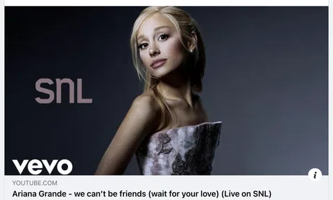 Ariana Grande diện trang phục của NTK Trần Hùng quảng bá album mới