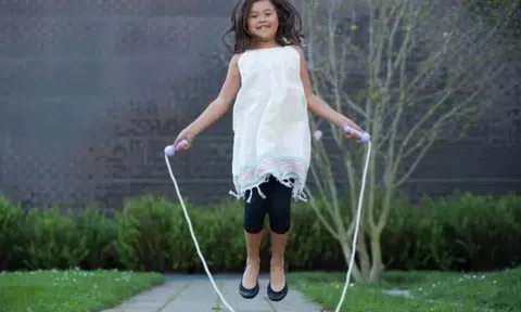 6 cách giúp trẻ tăng chiều cao tối đa bố mẹ nào cũng làm được mà không cần tốn núi tiền