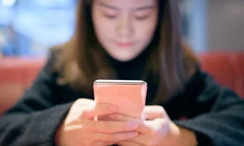 Giả làm gái chưa chồng, người phụ nữ dùng tiền của bạn trai quen qua mạng nuôi cả nhà