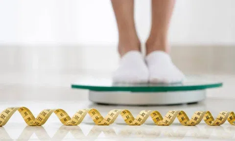 Ăn rau luộc có giảm cân được không? 7 tin đồn giảm cân nhiều chị em tin sái cổ