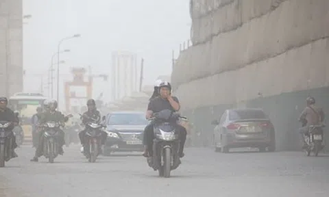 Hà Nội ô nhiễm không khí vượt ngưỡng 8 lần, cần làm gì để "sống chung với lũ"?